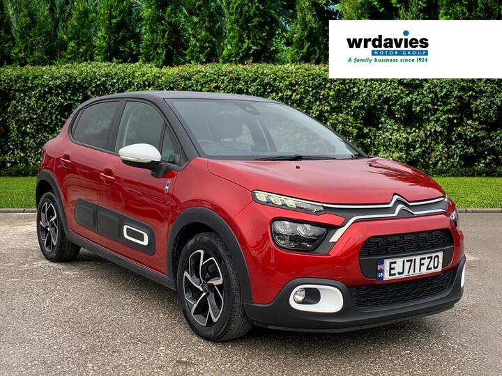 Citroen C3 1.2 PureTech Saint James Euro 6 (s/s) 5dr Citroen C3 1.2 PureTech Saint James Euro 6 (s/s) 5dr