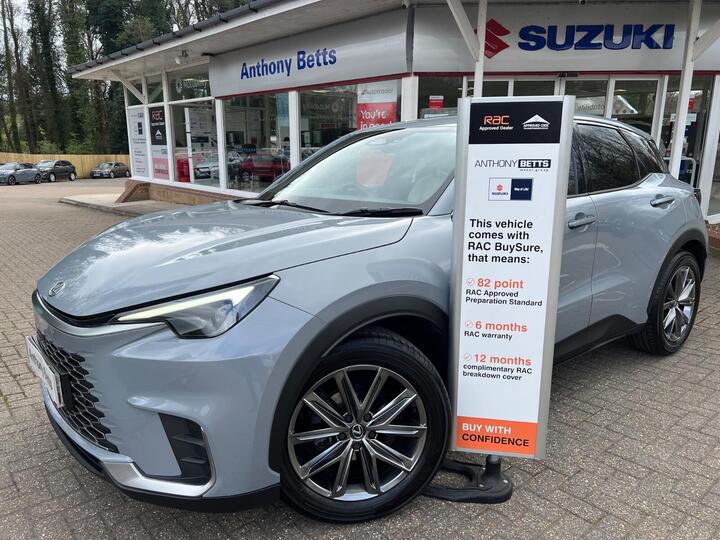 Lexus Lbx 1.5 VVT-iE Premium Plus E-CVT Euro 6 (s/s) 5dr