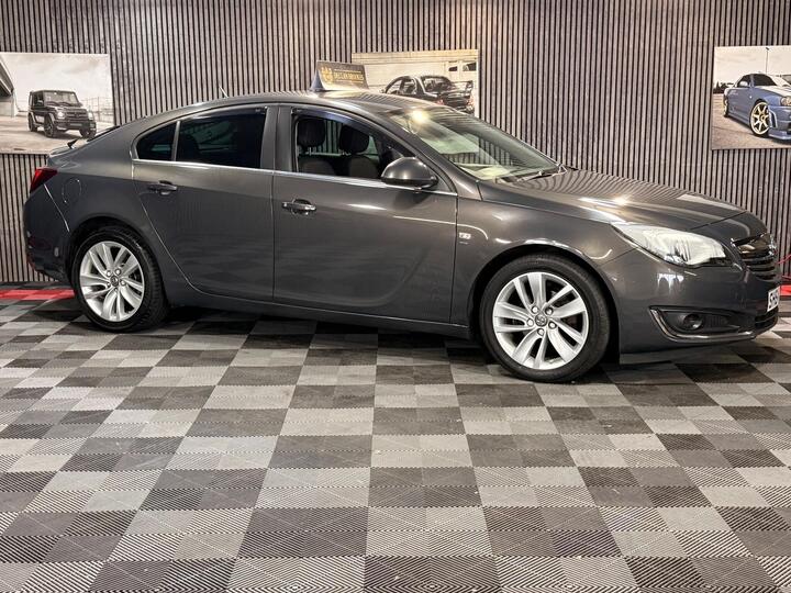 Vauxhall Insignia 1.8 16V SRi Euro 5 5dr