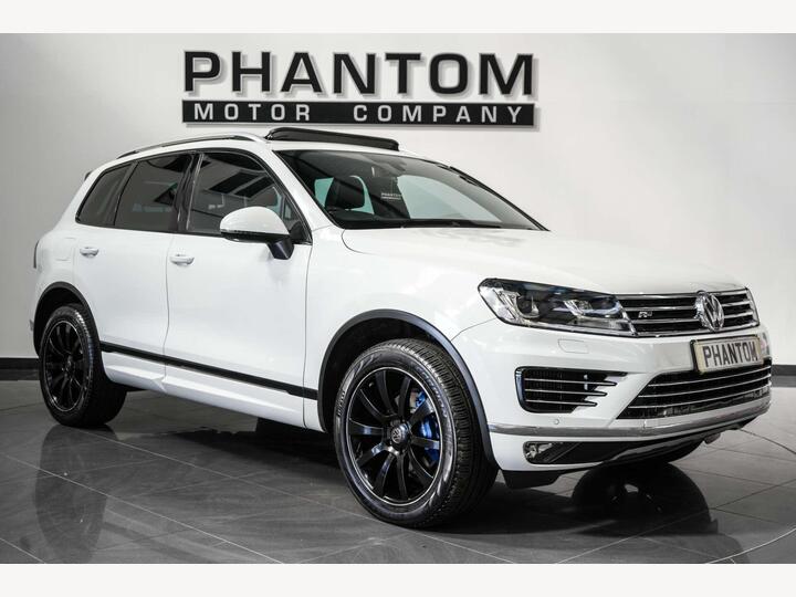 Volkswagen TOUAREG 3.0 TDI V6 BlueMotion Tech R-Line Tiptronic 4WD Euro 6 (s/s) 5dr Volkswagen TOUAREG 3.0 TDI V6 BlueMotion Tech R-Line Tiptronic 4WD Euro 6 (s/s) 5dr