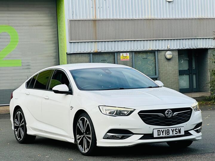 Vauxhall Insignia 2.0 Turbo D BlueInjection SRi VX Line Nav Grand Sport Euro 6 (s/s) 5dr Vauxhall Insignia 2.0 Turbo D BlueInjection SRi VX Line Nav Grand Sport Euro 6 (s/s) 5dr