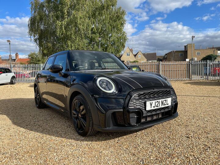 MINI Hatch 1.5 Cooper Sport Steptronic Euro 6 (s/s) 5dr