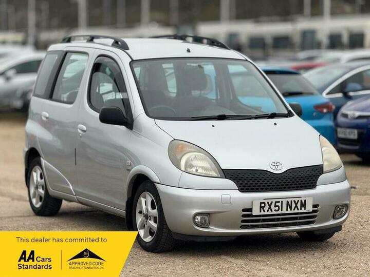 Toyota Yaris Verso 1.3 Verso 5dr Toyota Yaris Verso 1.3 Verso 5dr