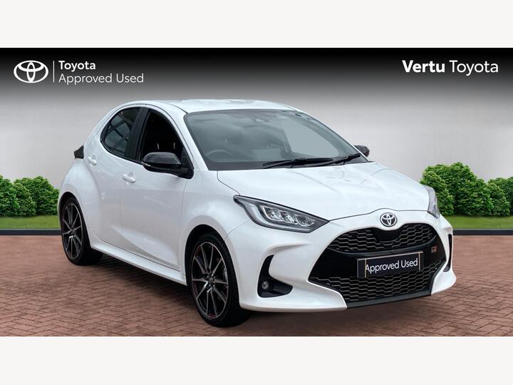 Toyota Yaris 1.5 VVT-h GR SPORT E-CVT Euro 6 (s/s) 5dr