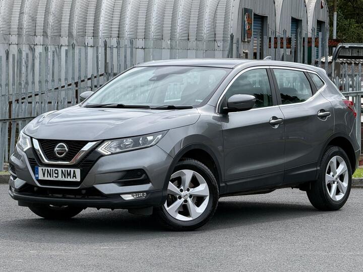 Nissan Qashqai 1.3 DIG-T Acenta Premium Euro 6 (s/s) 5dr