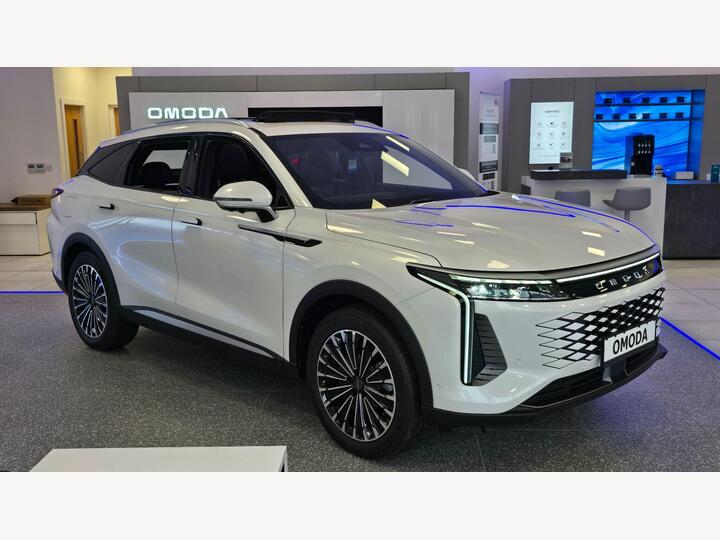 Omoda OMODA 9 1.5T SHS 34.46kWh Noble DHT3 4WD Euro 6 (s/s) 5dr