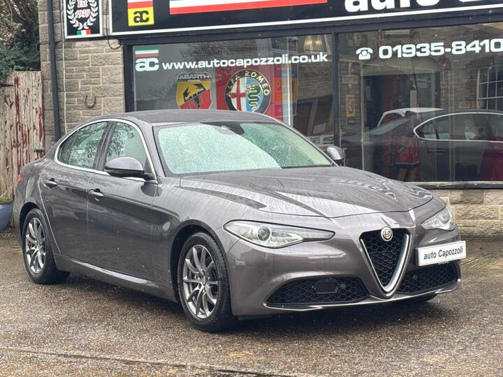 Alfa Romeo Giulia 2.0T Super Auto Euro 6 (s/s) 4dr