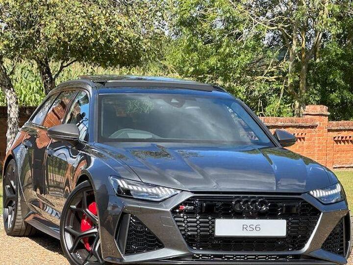 Audi RS6 Avant 4.0 TFSI V8 Performance Carbon Vorsprung Tiptronic Quattro Euro 6 (s/s) 5dr Audi RS6 Avant 4.0 TFSI V8 Performance Carbon Vorsprung Tiptronic Quattro Euro 6 (s/s) 5dr