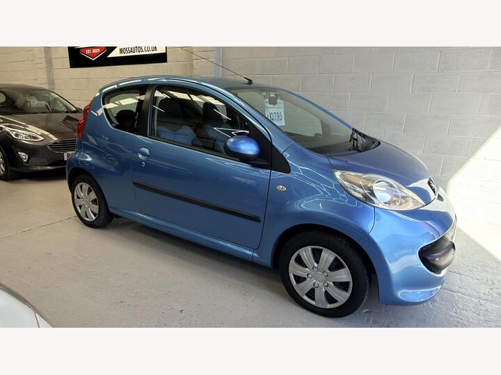 Peugeot 107 1.0 12V Urban Move Euro 4 3dr