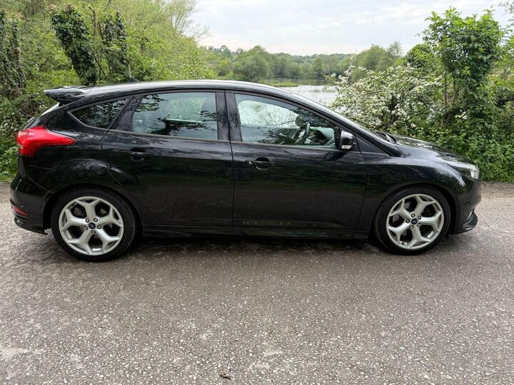 Ford Focus 2.0 TDCi ST-2 Euro 6 (s/s) 5dr