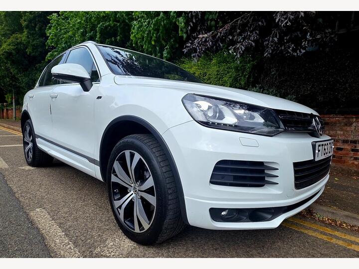 Volkswagen TOUAREG 3.0 TDI V6 BlueMotion Tech R-Line Tiptronic 4WD Euro 5 (s/s) 5dr Volkswagen TOUAREG 3.0 TDI V6 BlueMotion Tech R-Line Tiptronic 4WD Euro 5 (s/s) 5dr