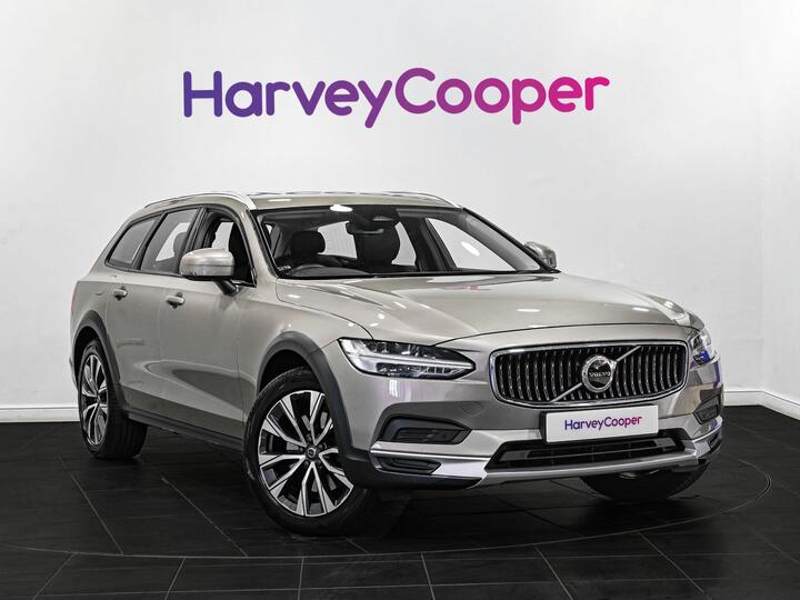 Volvo V90 Cross Country 2.0 B5 MHEV Auto AWD Euro 6 (s/s) 5dr Volvo V90 Cross Country 2.0 B5 MHEV Auto AWD Euro 6 (s/s) 5dr