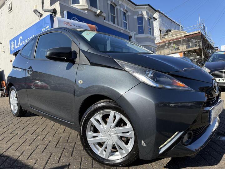 Toyota AYGO 1.0 VVT-i X-pression Euro 6 3dr