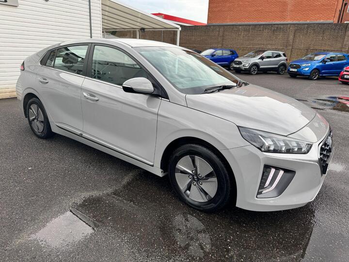 Hyundai IONIQ 1.6 H-GDi Premium DCT Euro 6 (s/s) 5dr