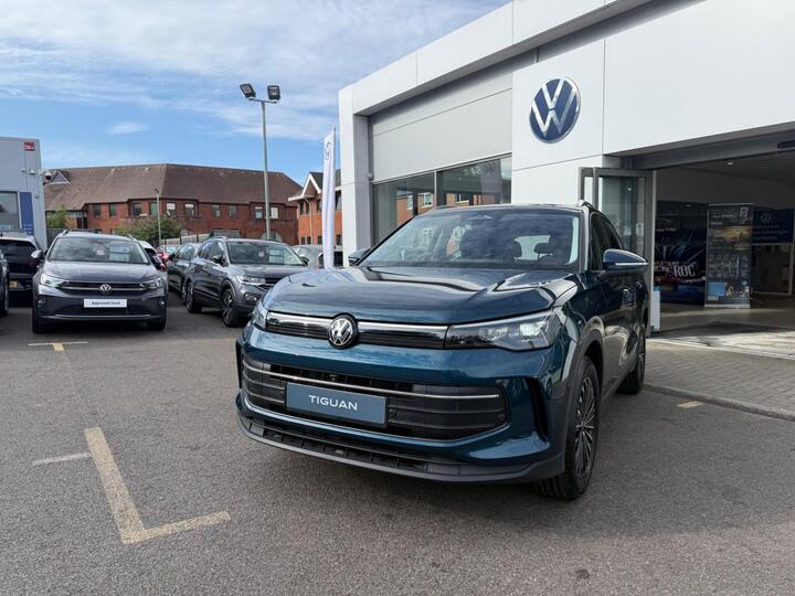 Volkswagen Tiguan 1.5 ETSI MHEV Match DSG Euro 6 (s/s) 5dr