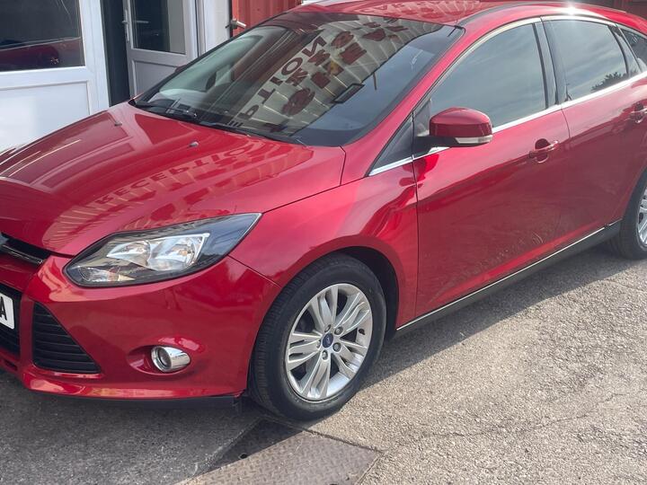 Ford Focus 1.6 Titanium Navigator Powershift Euro 5 5dr