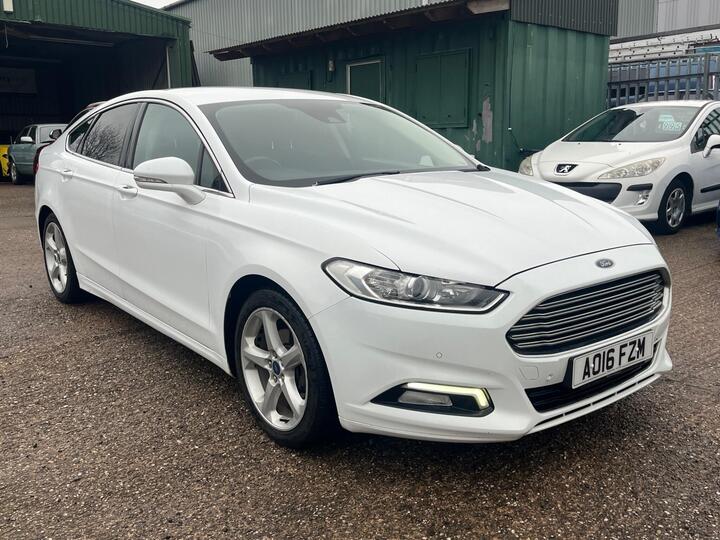 Ford Mondeo 2.0 TDCi Titanium Euro 6 (s/s) 5dr