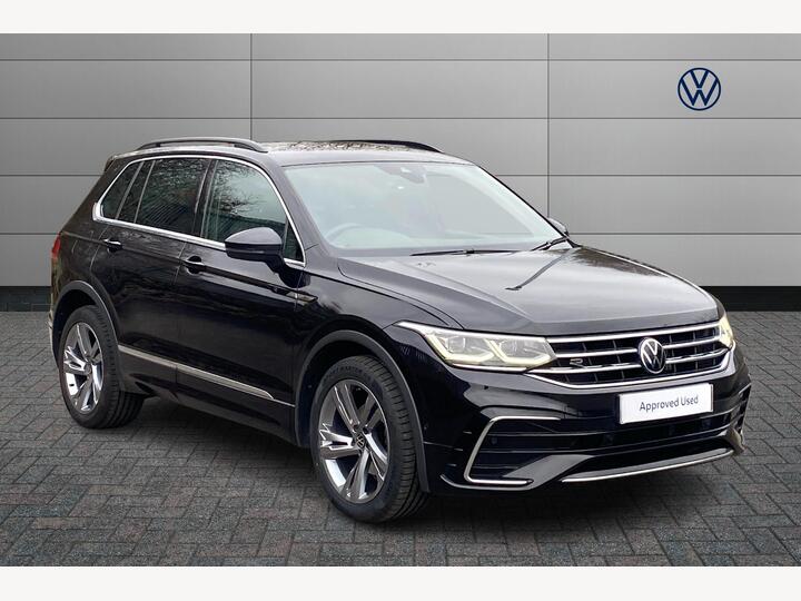 Volkswagen Tiguan 1.5 TSI R-Line Edition DSG Euro 6 (s/s) 5dr Volkswagen Tiguan 1.5 TSI R-Line Edition DSG Euro 6 (s/s) 5dr