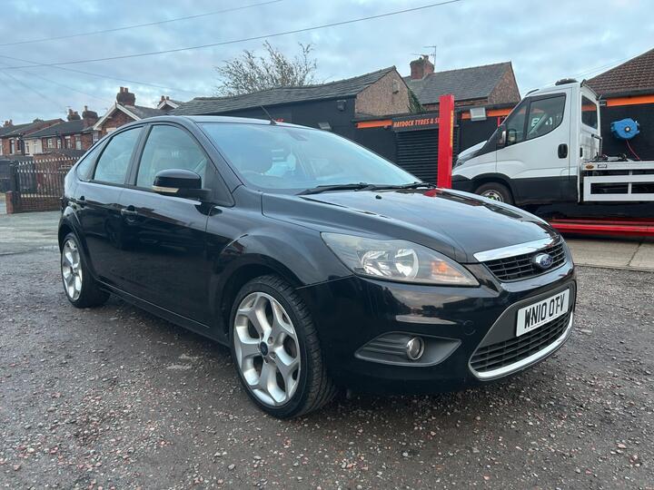 Ford Focus 1.6 Titanium 5dr
