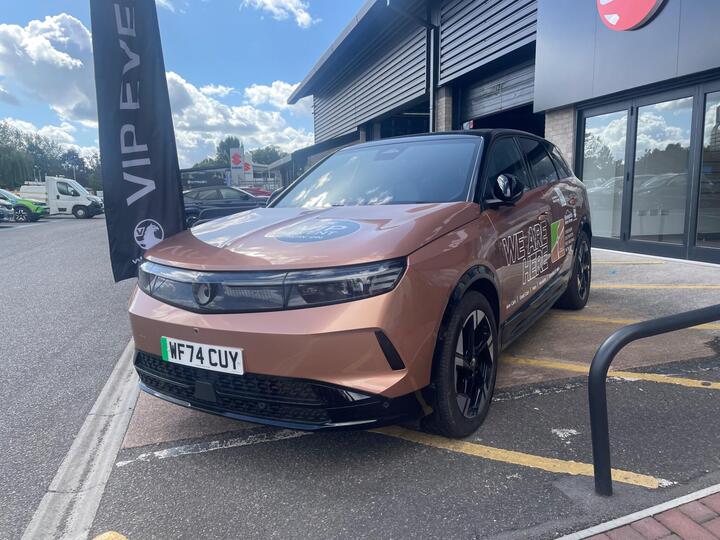 Vauxhall Grandland Electric 73kWh Ultimate Auto 5dr
