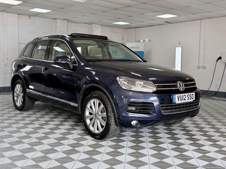 Volkswagen TOUAREG 3.0 TDI V6 BlueMotion Tech SE Tiptronic 4WD Euro 5 (s/s) 5dr