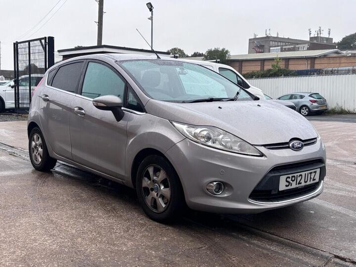Ford FIESTA 1.6 TDCi ECOnetic DPF Titanium 5dr