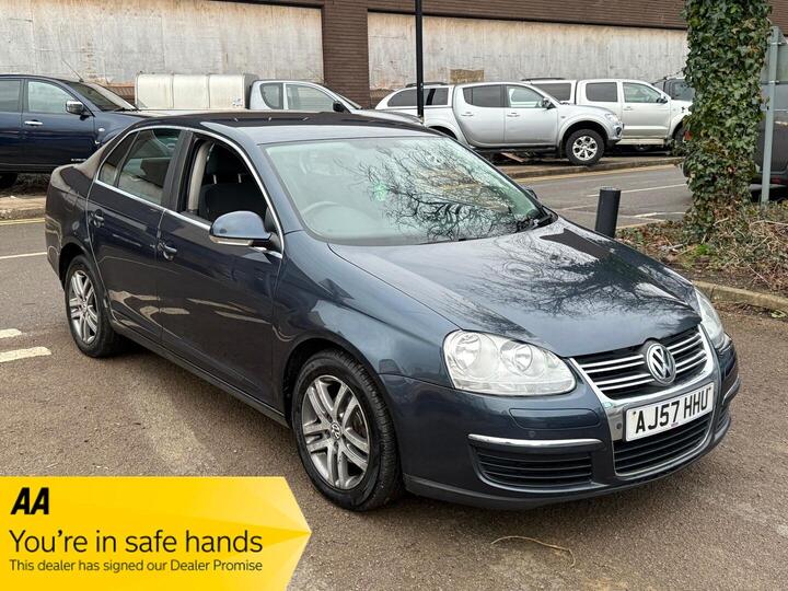 Volkswagen Jetta 1.9 TDI SE DSG Euro 4 4dr