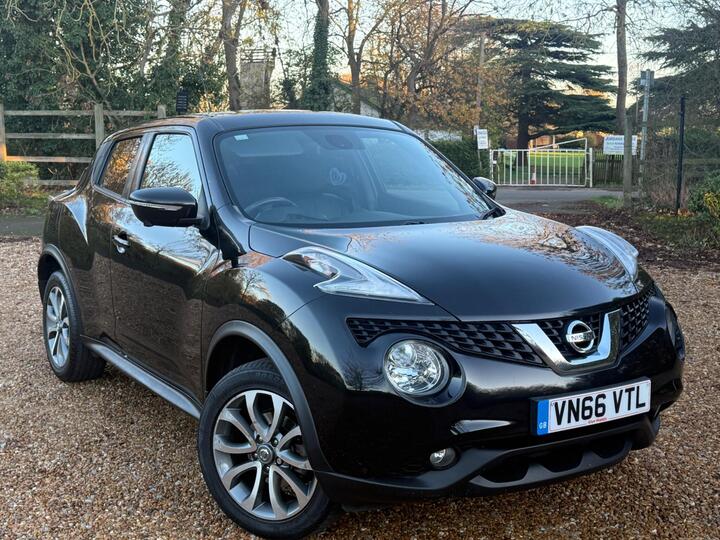Nissan Juke 1.2 DIG-T Tekna Euro 6 (s/s) 5dr Nissan Juke 1.2 DIG-T Tekna Euro 6 (s/s) 5dr