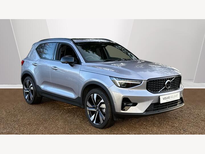 Volvo XC40 2.0 B3 MHEV Ultra Dark DCT Auto Euro 6 (s/s) 5dr