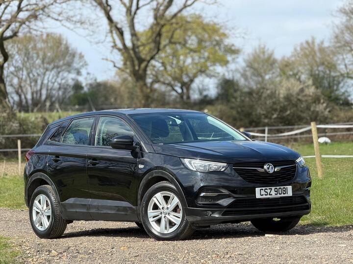 Vauxhall Grandland X 1.2 Turbo SE Euro 6 (s/s) 5dr