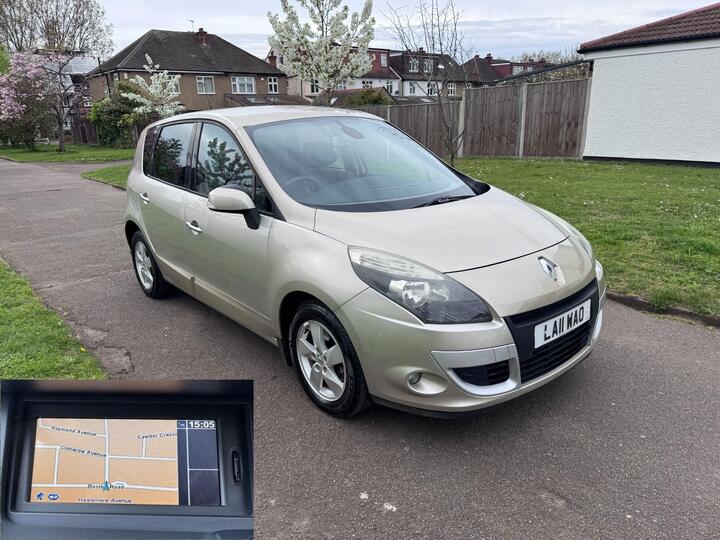 Renault Scenic 2.0 Dynamique TomTom 5dr Renault Scenic 2.0 Dynamique TomTom 5dr