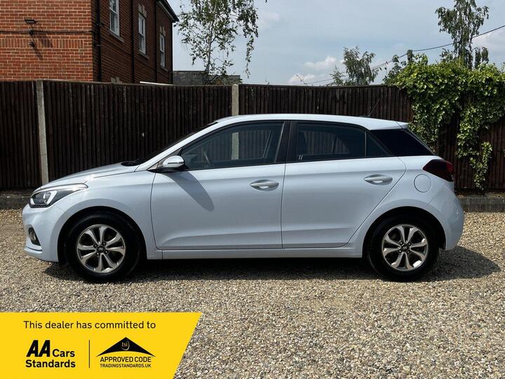 Hyundai I20 1.2 SE Launch Edition Euro 6 (s/s) 5dr Hyundai I20 1.2 SE Launch Edition Euro 6 (s/s) 5dr