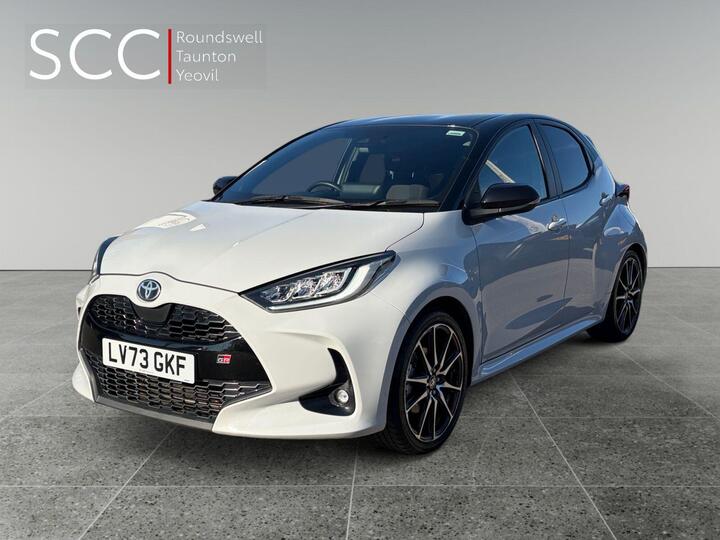 Toyota Yaris 1.5 VVT-h GR SPORT E-CVT Euro 6 (s/s) 5dr