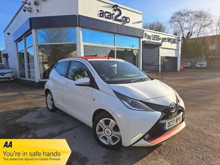 Toyota AYGO 1.0 VVT-i X-claim Funroof Euro 6 5dr