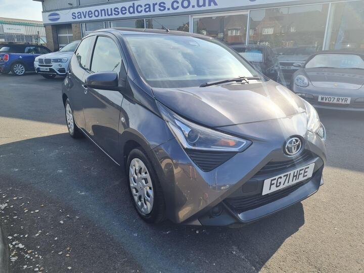 Toyota AYGO 1.0 VVT-i X-play Euro 6 (s/s) 5dr