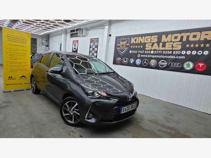 Toyota Yaris 1.5 VVT-i Y20 Bi-tone Euro 6 5dr