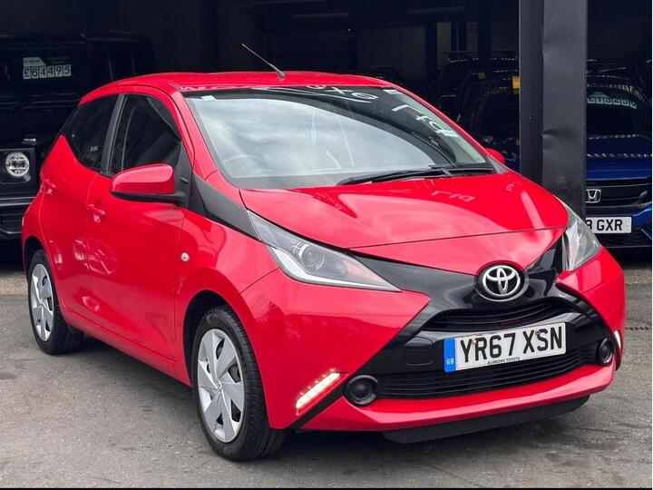Toyota AYGO 1.0 VVT-i X-play Euro 6 5dr