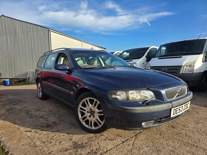 Volvo V70 2.5T SE Geartronic 5dr (Euro 3)
