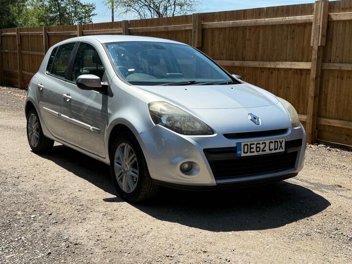 Renault Clio 1.2 Dynamique TomTom Euro 5 5dr
