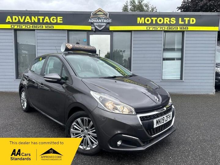 Peugeot 208 1.2 PureTech Signature Euro 6 (s/s) 5dr