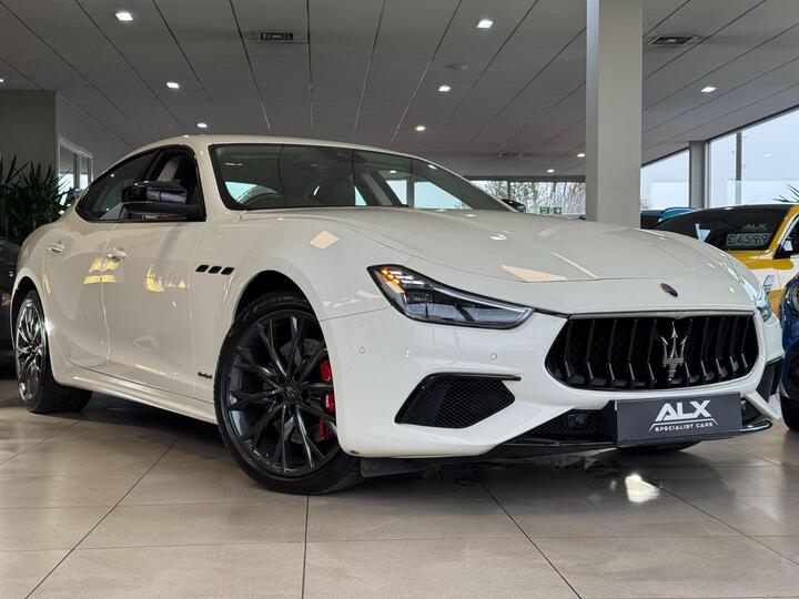 Maserati Ghibli 3.0D V6 GranSport Nerissimo ZF Euro 6 (s/s) 4dr