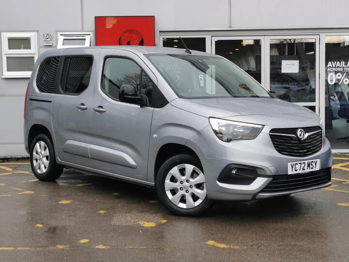 Vauxhall Combo Life 1.5 Turbo D SE Euro 6 (s/s) 5dr (7 Seat) Vauxhall Combo Life 1.5 Turbo D SE Euro 6 (s/s) 5dr (7 Seat)