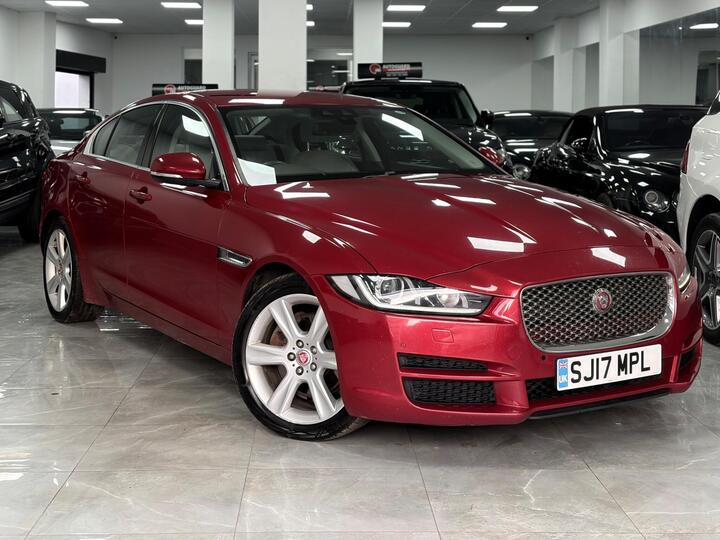 Jaguar XE 2.0d Portfolio Auto Euro 6 (s/s) 4dr