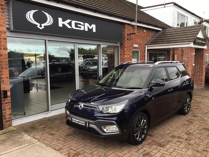 SsangYong Tivoli Xlv Ultimate Td 4X 1597 6 Speed Auto Diesel Diesel