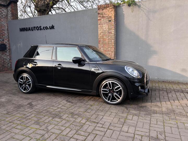 MINI Hatch 1.5 Cooper Sport Steptronic Euro 6 (s/s) 5dr