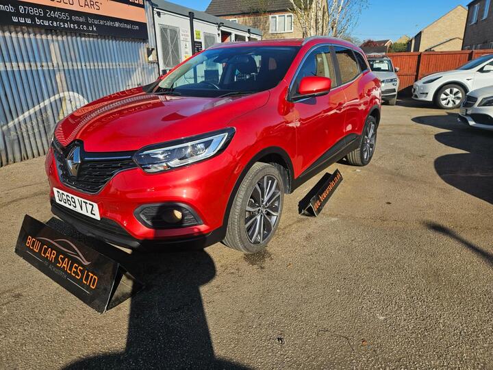 Renault Kadjar 1.3 TCe Iconic Euro 6 (s/s) 5dr Renault Kadjar 1.3 TCe Iconic Euro 6 (s/s) 5dr