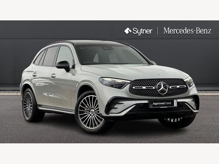 Mercedes-Benz GLC 2.0 GLC300de 31.2kWh AMG Line (Premium Plus) G-Tronic+ 4MATIC Euro 6 (s/s) 5dr Mercedes-Benz GLC 2.0 GLC300de 31.2kWh AMG Line (Premium Plus) G-Tronic+ 4MATIC Euro 6 (s/s) 5dr