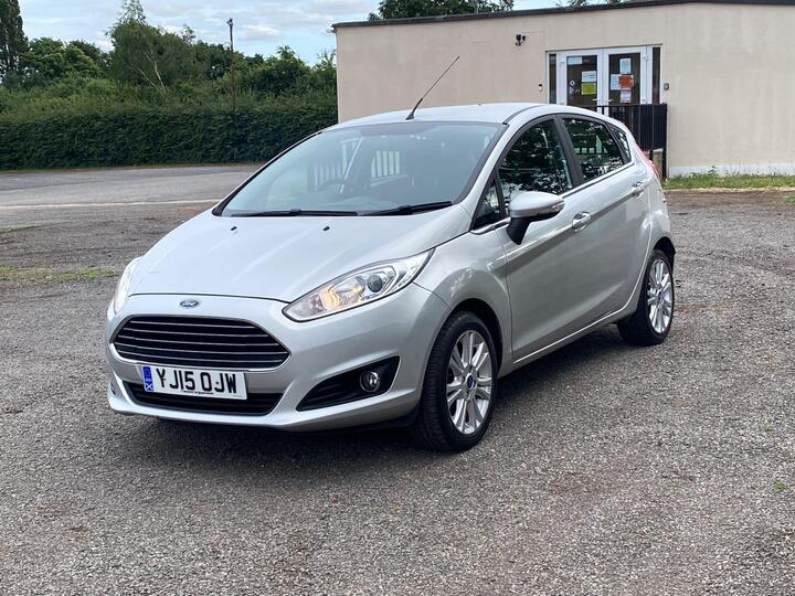 Ford Fiesta 1.25 Zetec Euro 6 5dr