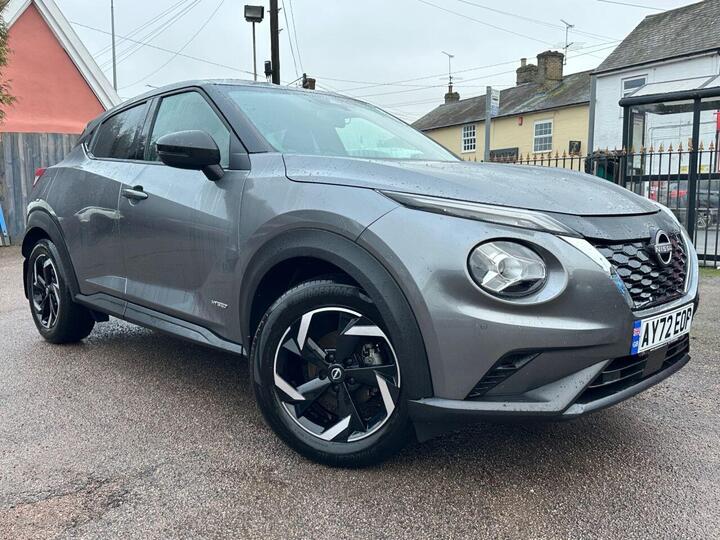 Nissan JUKE 1.6 N-Connecta Auto Euro 6 5dr Nissan JUKE 1.6 N-Connecta Auto Euro 6 5dr