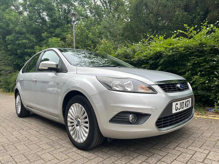 Ford Focus 1.6 Titanium 5dr